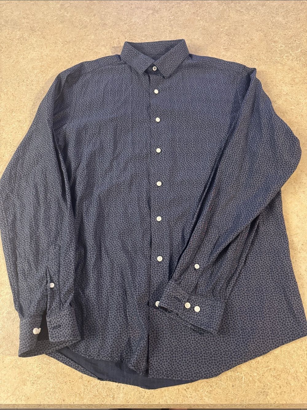 Ben Sherman Tailored Slim Fit Button Down Dress Shirt Men’s Size Medium